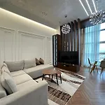 Promenade Luxury 2br Full View By Selectstay * دراس
