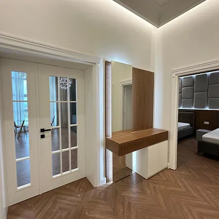 Apartment Promenade Luxury 2br Full View By Selectstay *