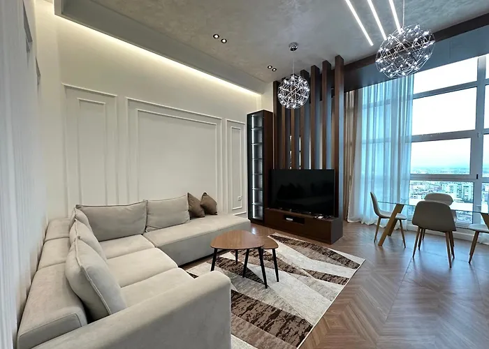 Promenade Luxury 2br Full View By Selectstay * Durrës